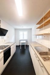 Zwischen Isar und Altstadt: ruhige 2,5-Zimmer-Wohnung mit Terrasse im Lehel