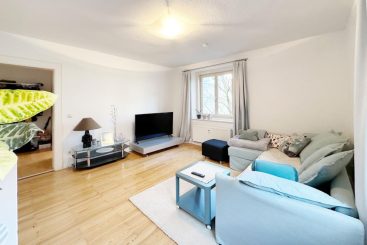 Großzügige 2-Zimmer-Wohnung mit Wohnküche am Nymphenburger Schlosskanal in Neuhausen