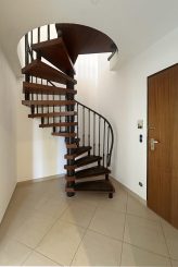 Maisonettewohnung mit voll ausgebautem Dachstudio und vielfältigen Nutzungsmöglichkeiten