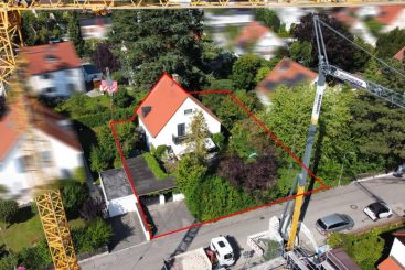 Sonniges Baugrundstück mit Altbestand in Bestlage von Pasing-Obermenzing