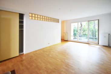 Zwischen Isar und Altstadt: ruhige 2,5-Zimmer-Wohnung mit Terrasse im Lehel