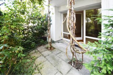 Zwischen Isar und Altstadt: ruhige 2,5-Zimmer-Wohnung mit Terrasse im Lehel