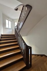 Großzügige 2-Zimmer-Wohnung mit Wohnküche am Nymphenburger Schlosskanal in Neuhausen