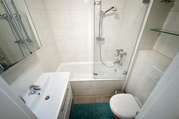 Vollmöbliertes Apartment mit Loggia in Berg am Laim