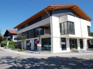 Mehrfamilienhaus im Zentrum von 82041 Deisenhofen