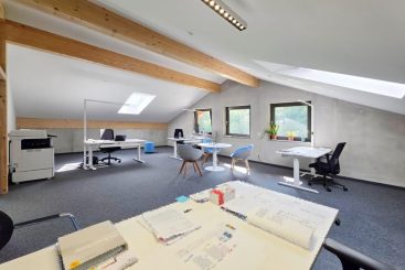 Seltene Gelegenheit: Moderne Bürofläche mit hochwertiger Lagerhalle in Oberhaching