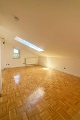 Maisonettewohnung mit voll ausgebautem Dachstudio und vielfältigen Nutzungsmöglichkeiten